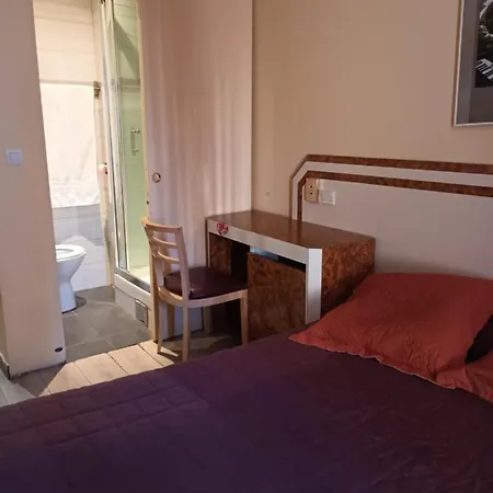 Hotel Azur Montmartre