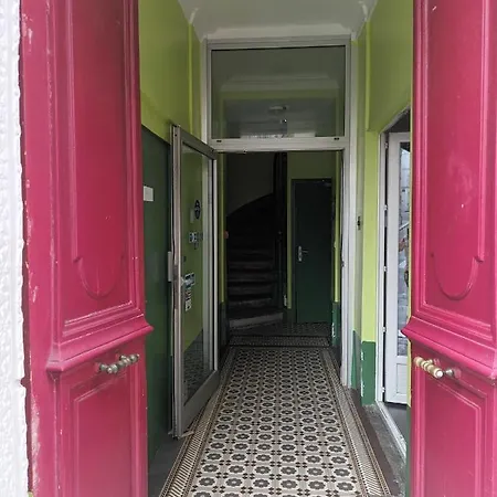Azur Montmartre Paris