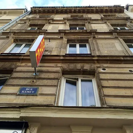 Azur Montmartre Hotel
