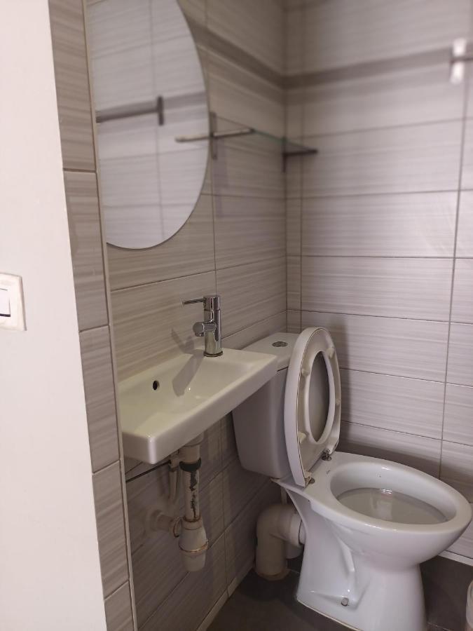 Azur Montmartre Paris